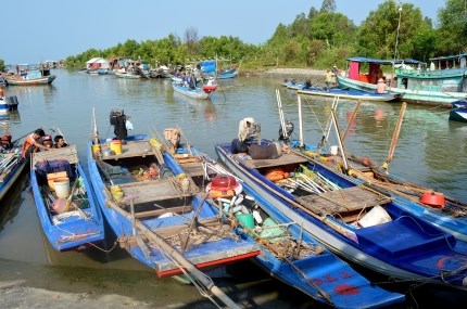 Cần chính sách chuyển đổi nghề cho ngư dân ven bờ (28/6/2016)